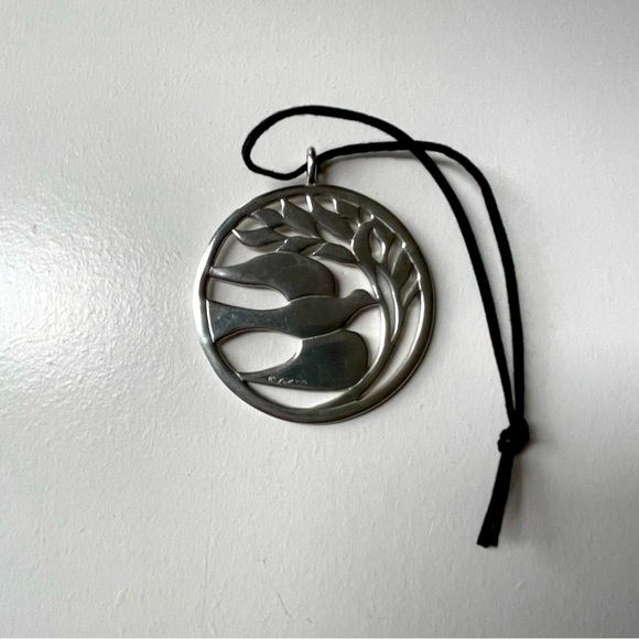 Large Pewter Dove ornament - Picture 1 of 6